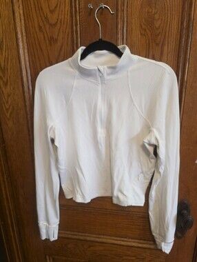 Lululemon It's Rulu Ribbed Cropped Half Zip Size 12